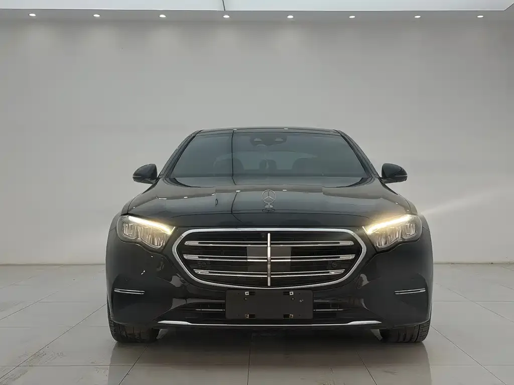 Mercedes-Benz E-Class 2024 из CN, фото 9