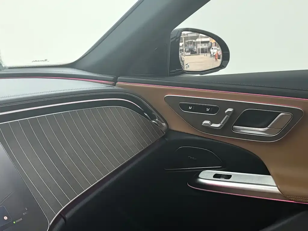 Mercedes-Benz E-Class 2024 из CN, фото 2