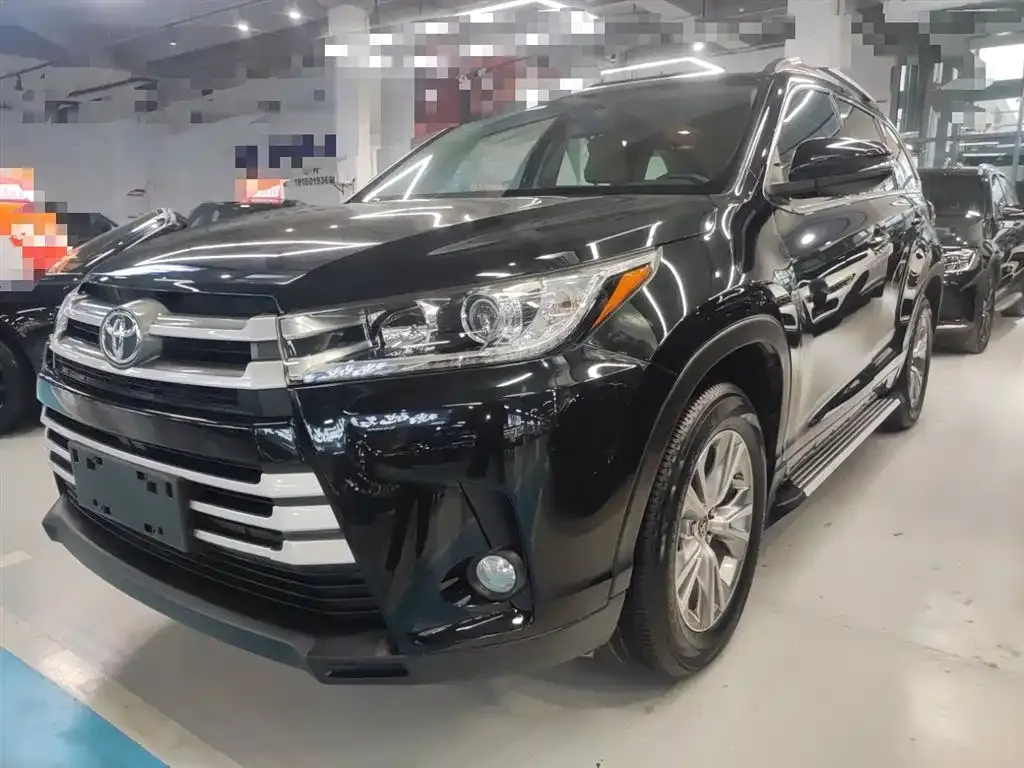 Toyota Highlander — фото 9