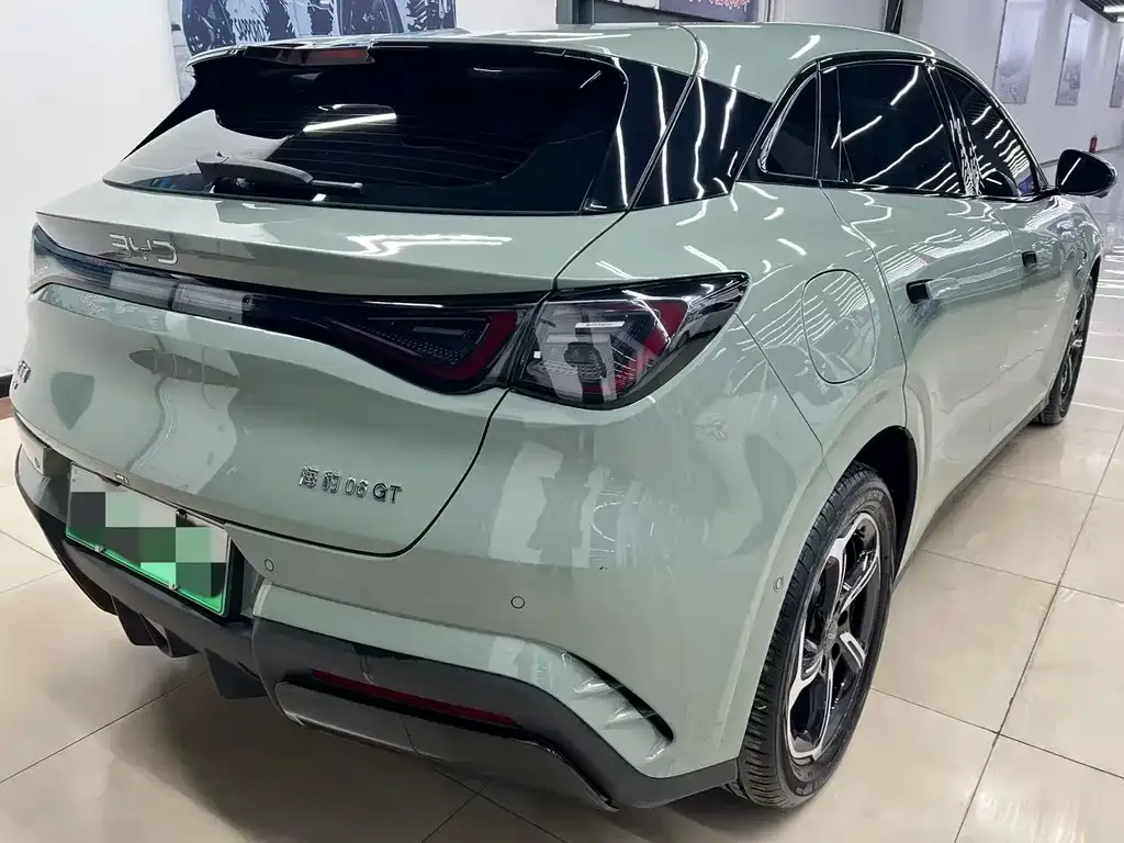 BYD Seal 06GT — фото 7