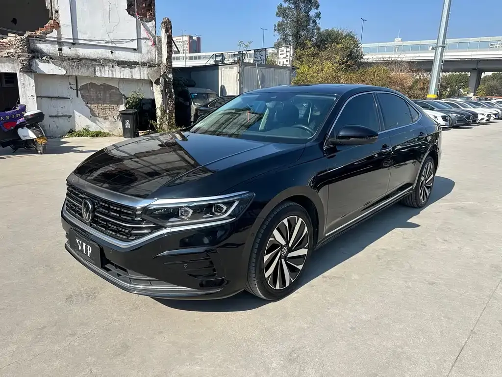 Volkswagen Passat 2022 из CN, фото 1