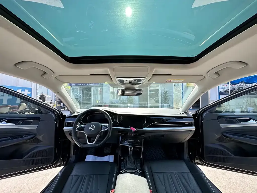 Volkswagen Passat 2022 из CN, фото 2