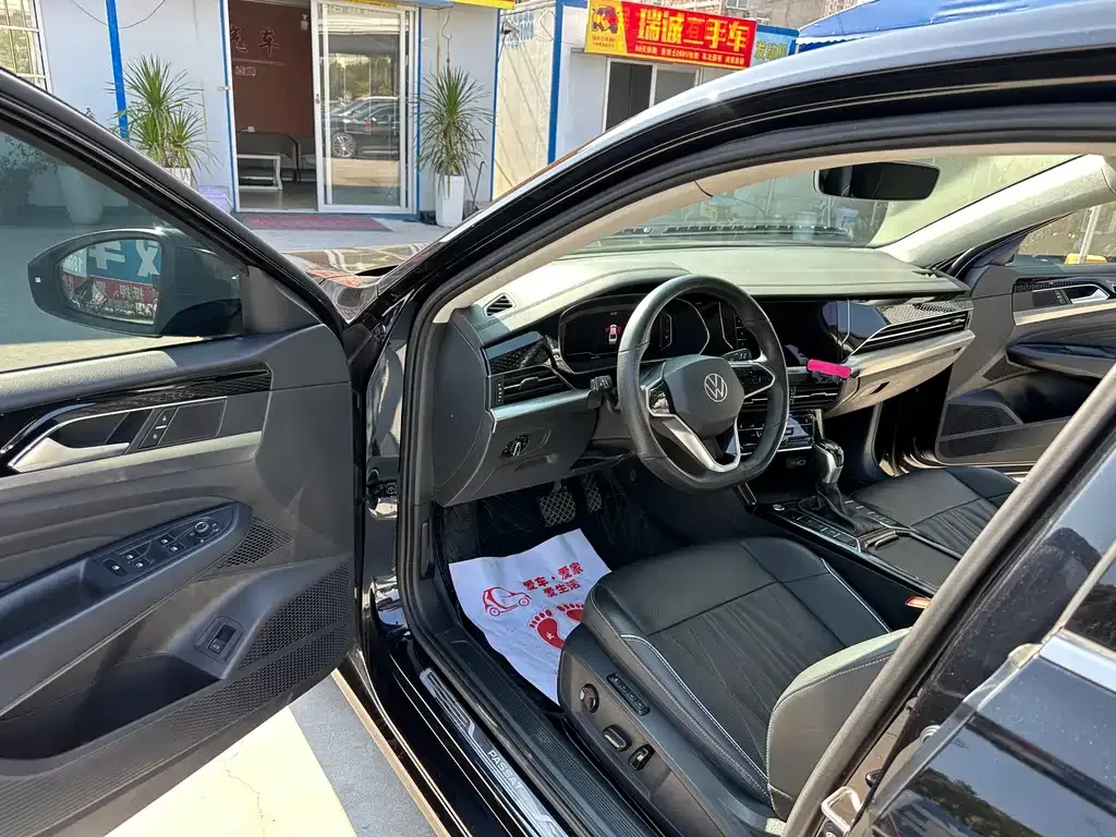 Volkswagen Passat 2022 из CN, фото 10