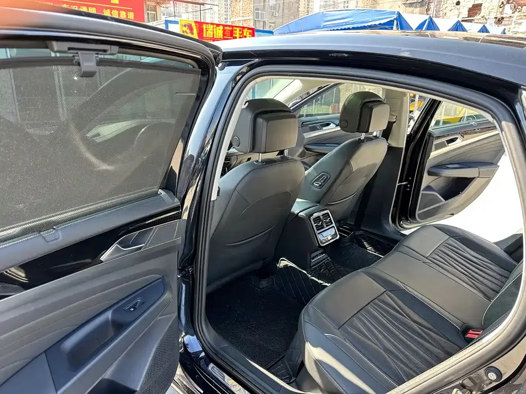 Volkswagen Passat 2022 из CN, фото 6
