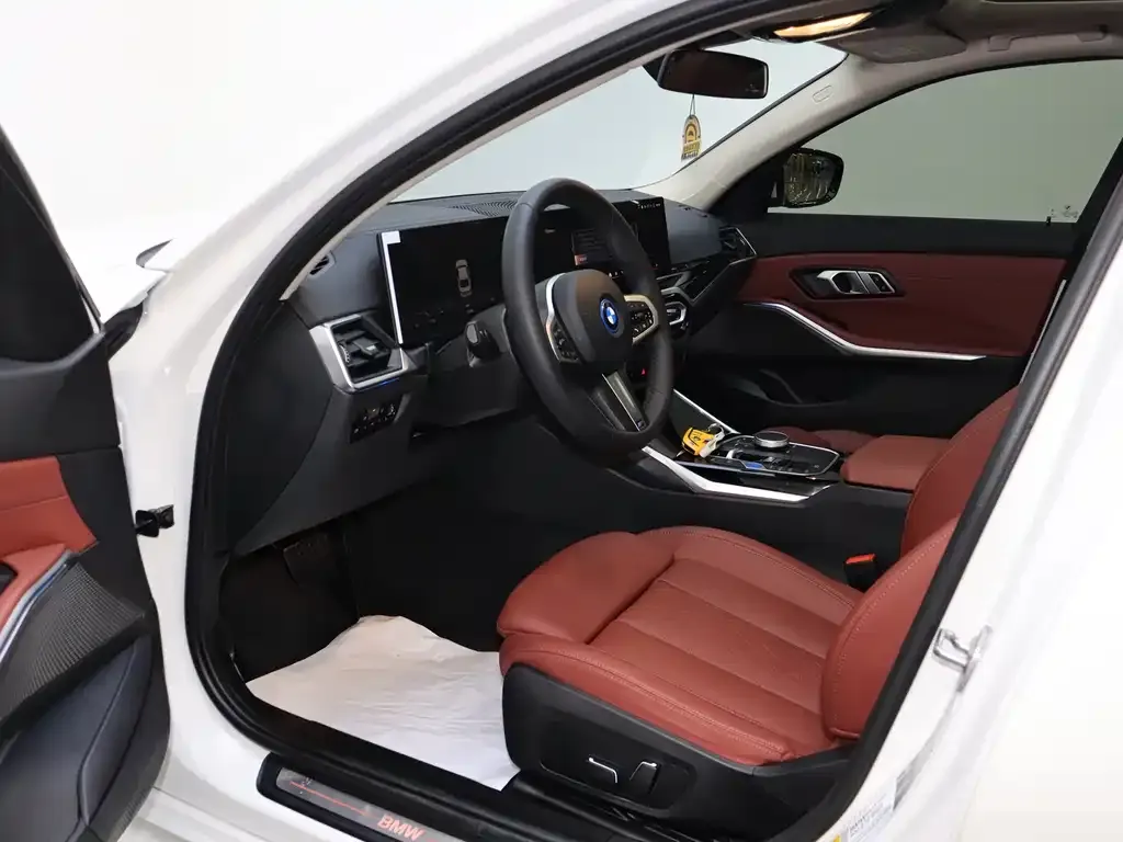 BMW i3 2024 из CN, фото 8