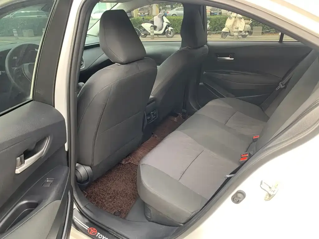 Toyota Corolla 2024 из CN, фото 3