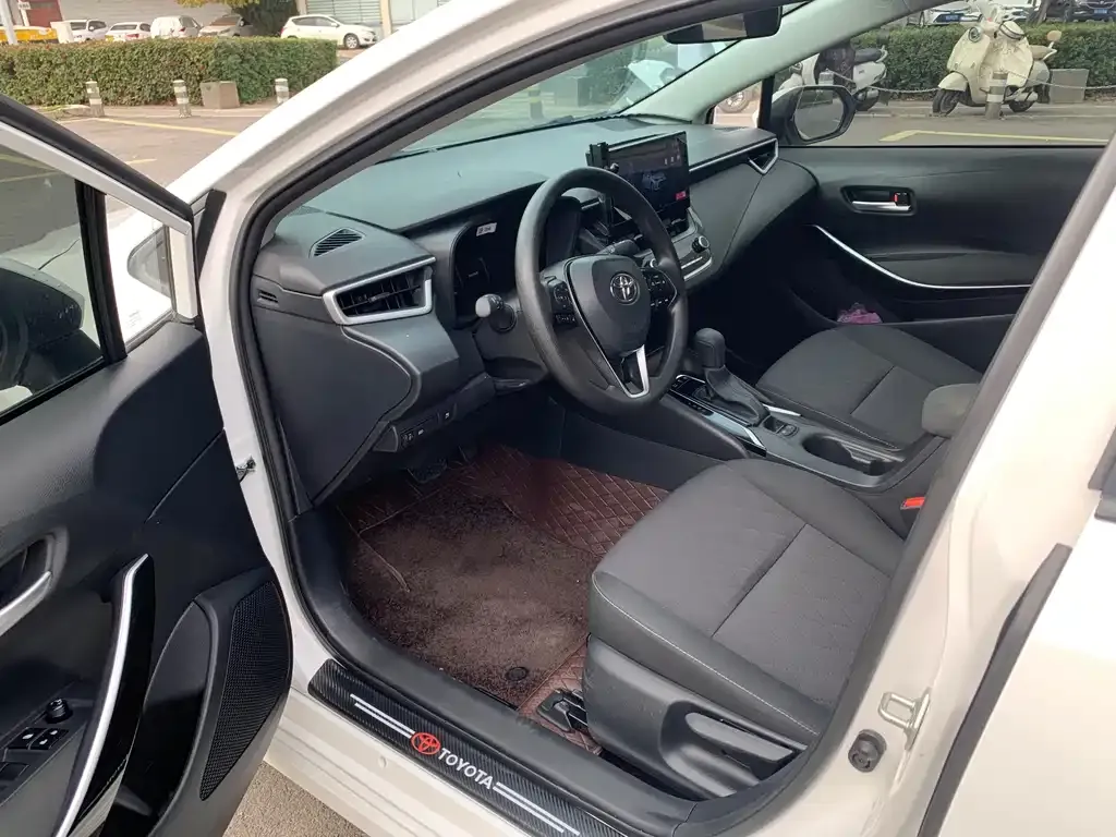 Toyota Corolla 2024 из CN, фото 9