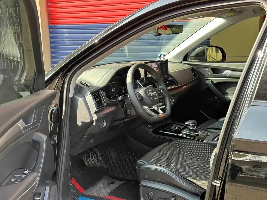 Audi Q5L 2022 из CN, фото 3