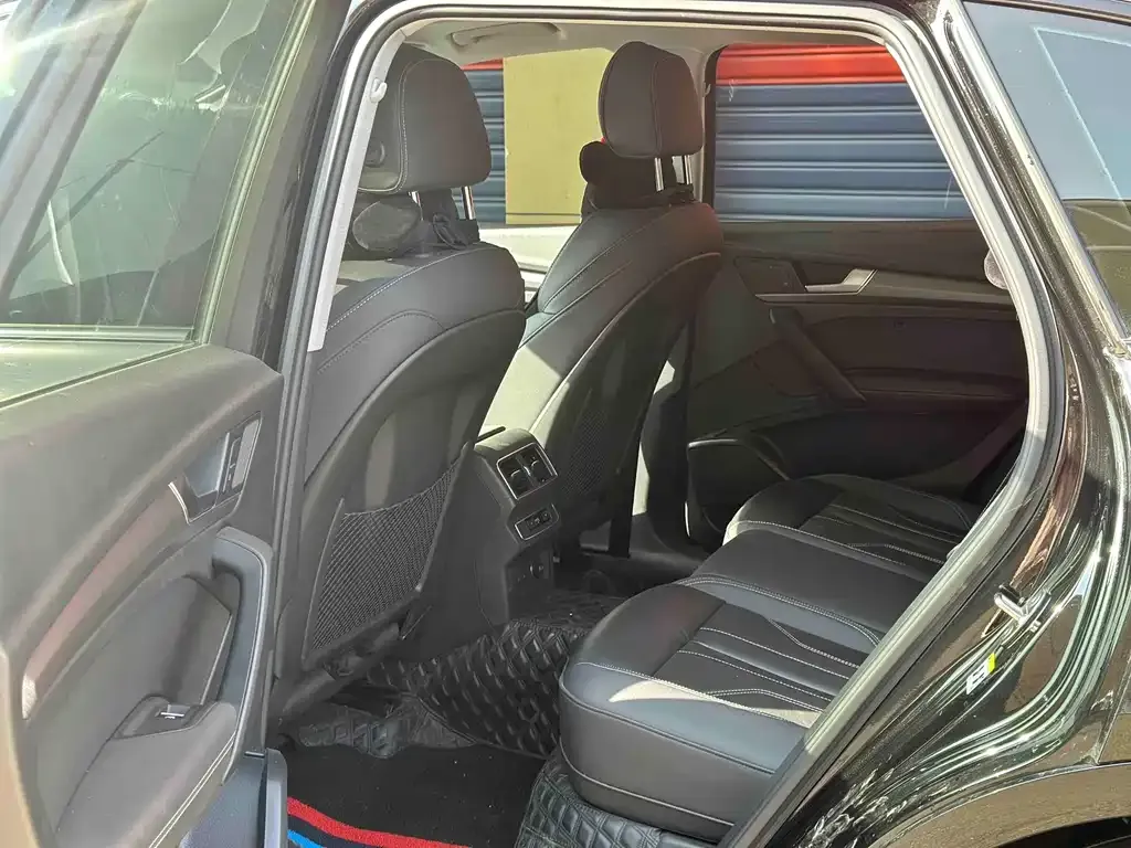 Audi Q5L 2022 из CN, фото 7