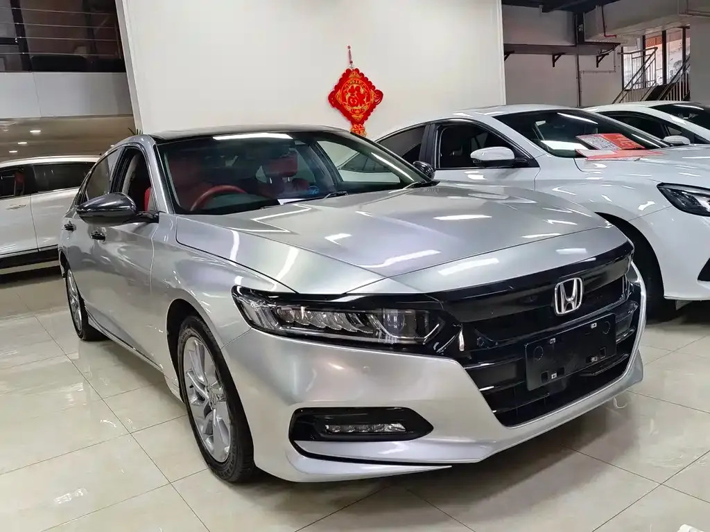 Honda Accord — фото 6