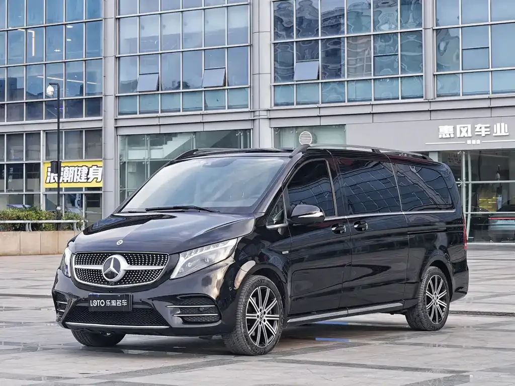 Mercedes-Benz V-Class 2023 из CN, фото 1