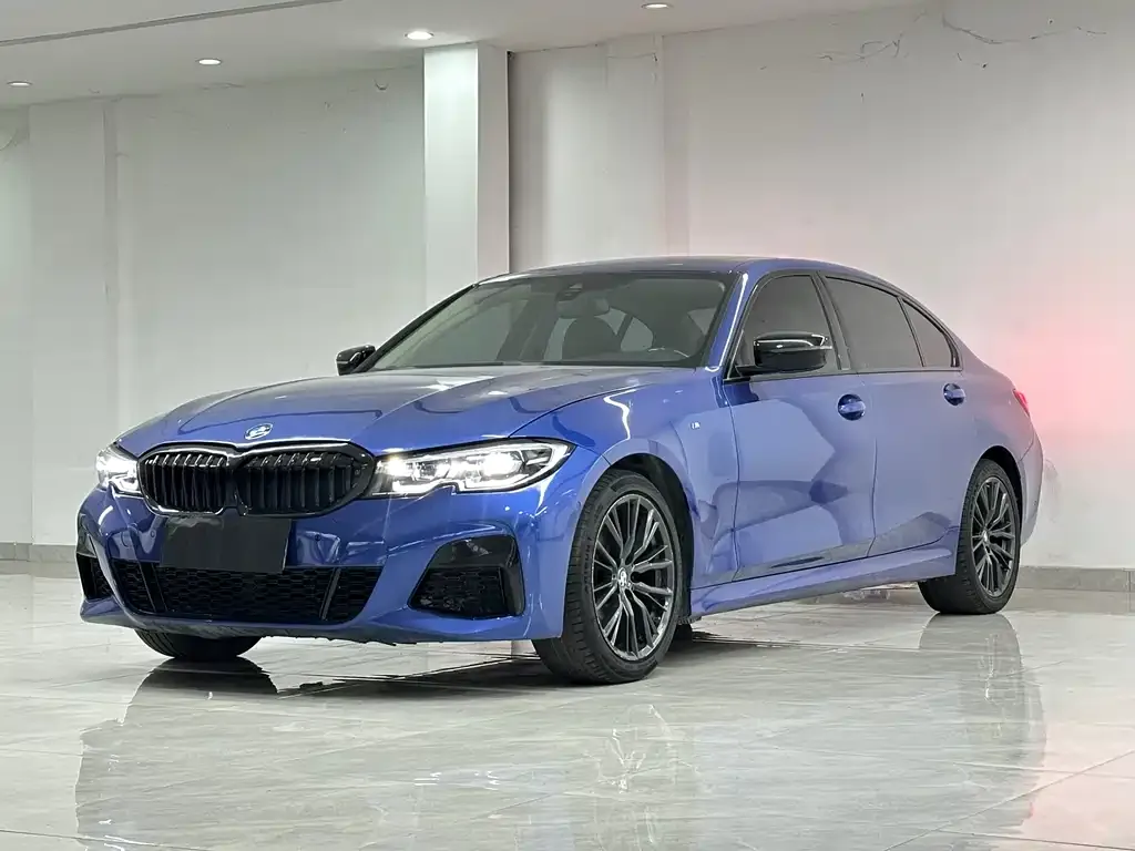 BMW 3 Series 2021 из CN, фото 1