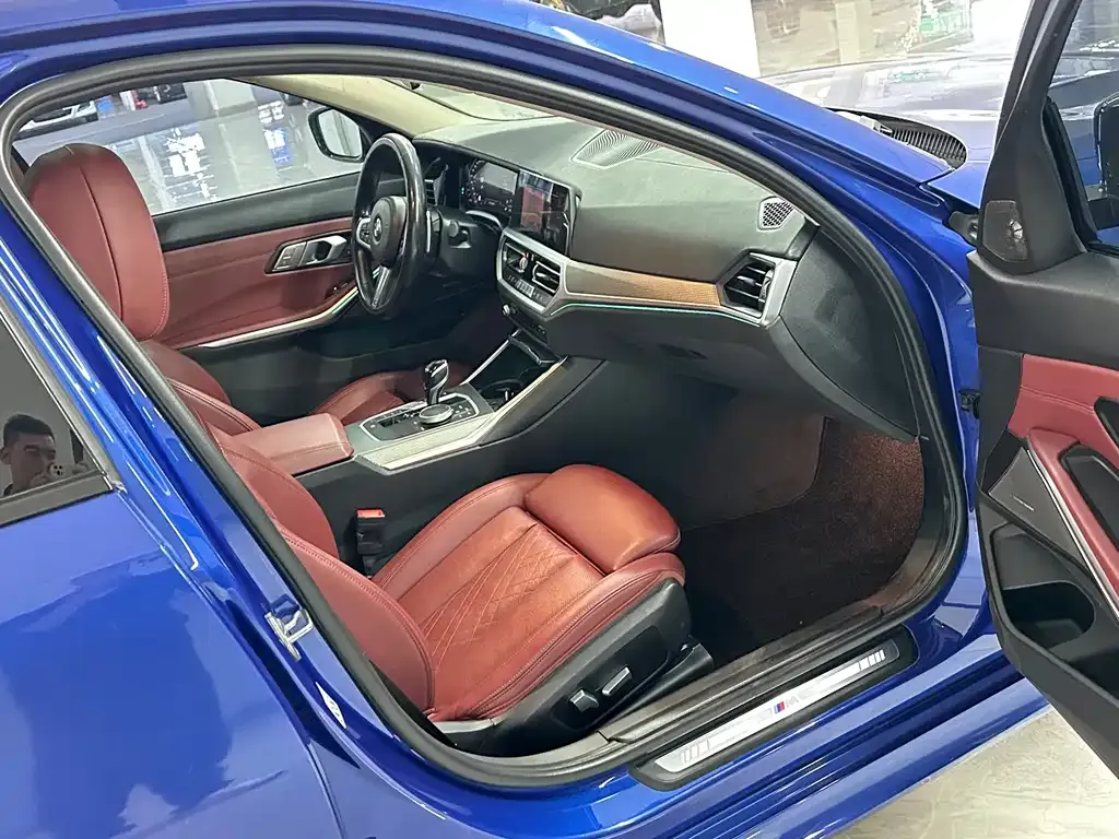 BMW 3 Series 2021 из CN, фото 8