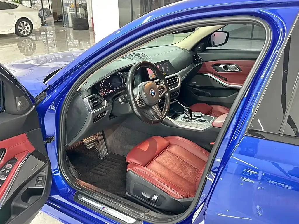 BMW 3 Series 2021 из CN, фото 7