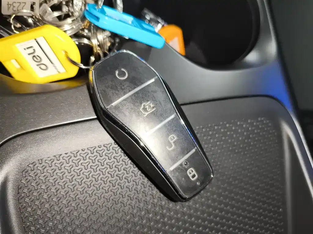 BYD Qin PLUS 2025 из CN, фото 9