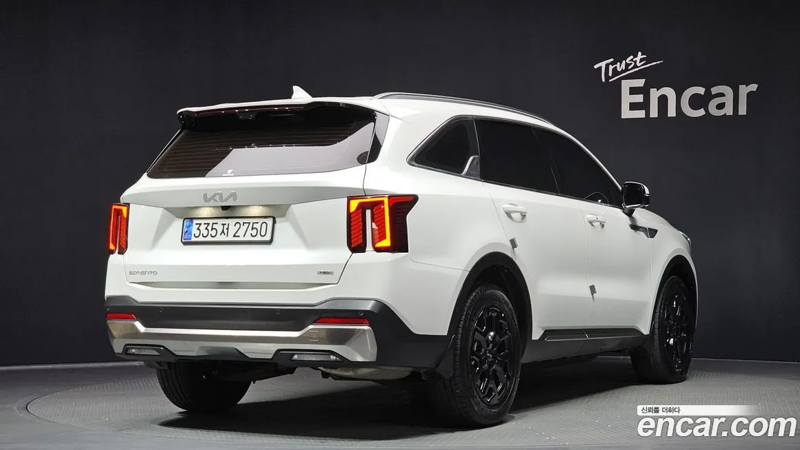 Kia Sorento — фото 6