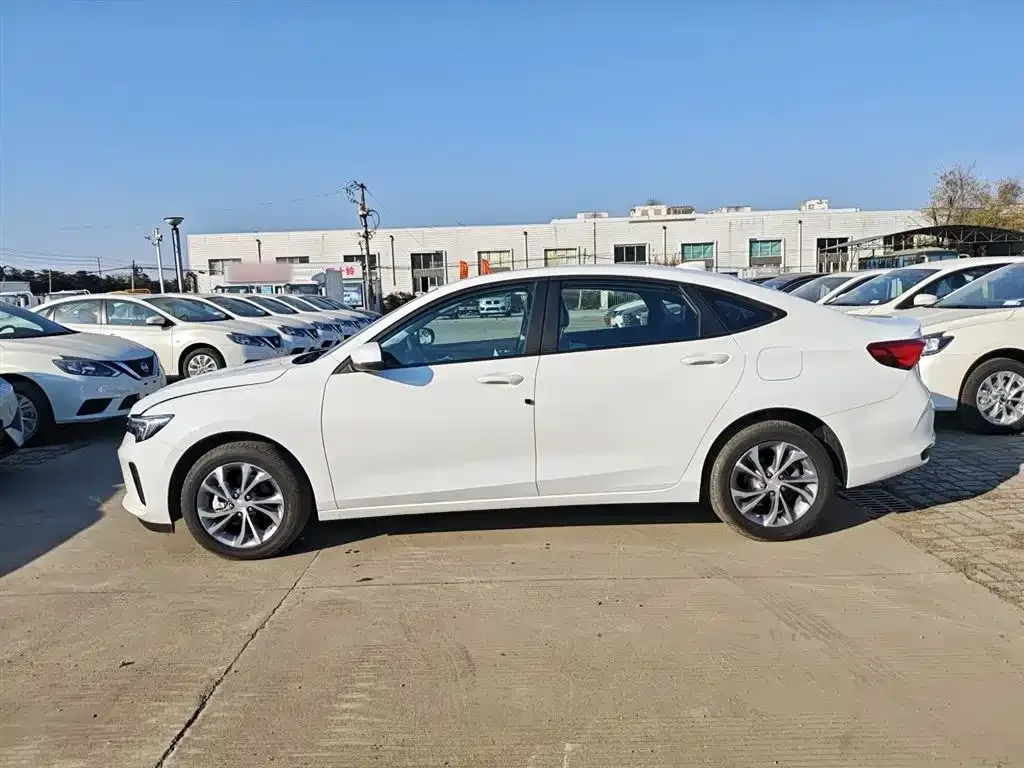 Buick Verano 2025 из CN, фото 5
