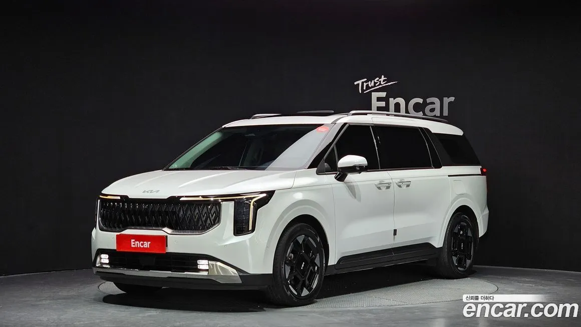 Kia Carnival — фото 1