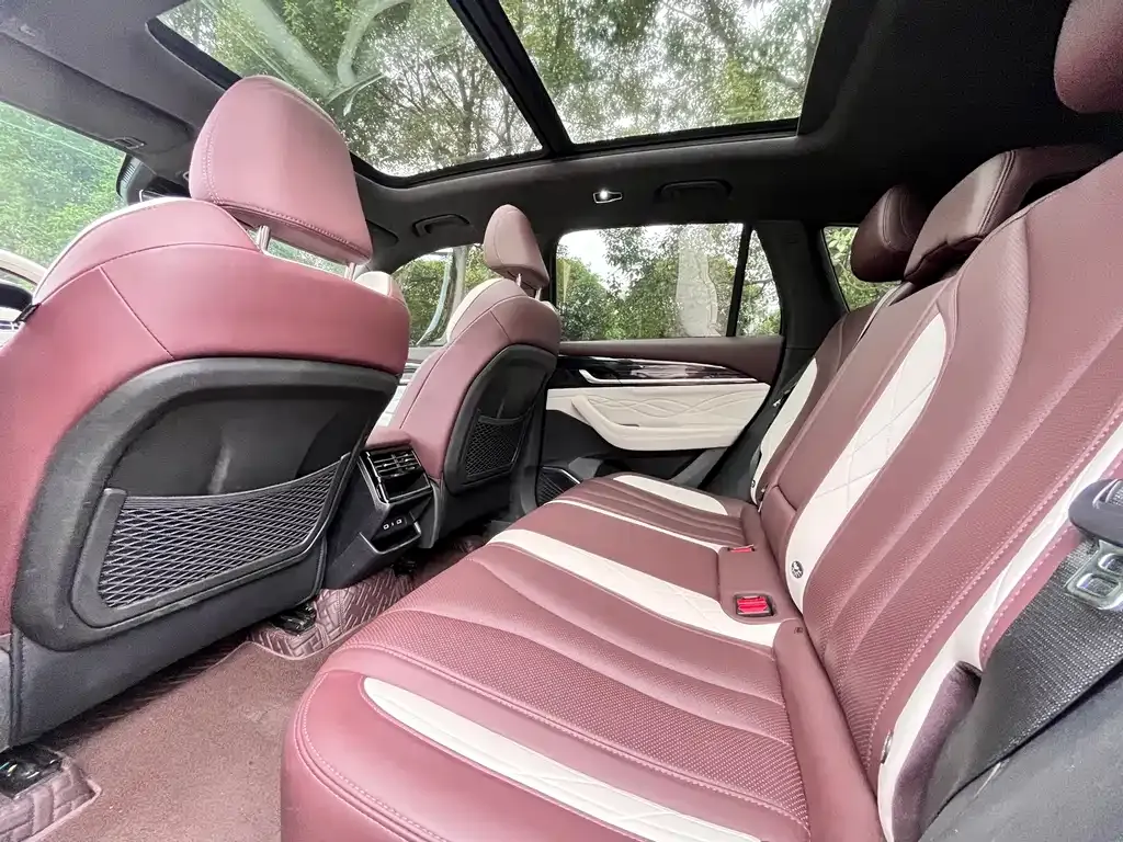 Geely Xingyue L 2023 из CN, фото 5