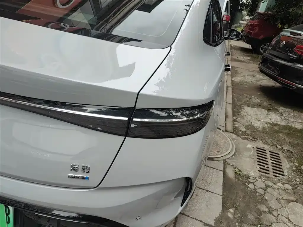 BYD Seal — фото 7