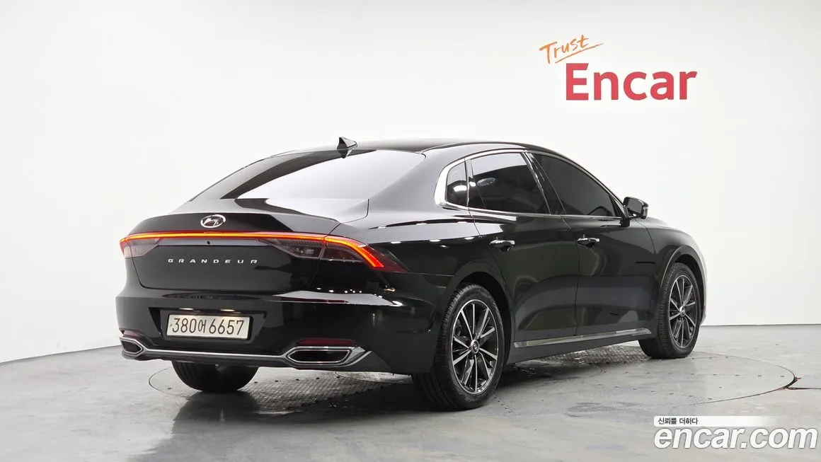 Hyundai Grandeur 2023 из KR, фото 4