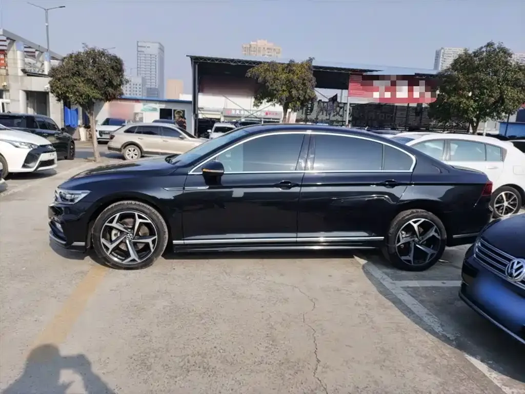 Volkswagen Magotan 2022 из CN, фото 4