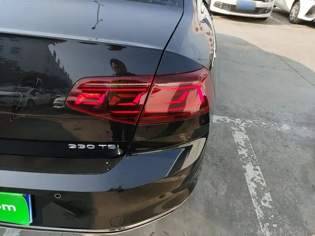 Volkswagen Magotan 2022 из CN, фото 3