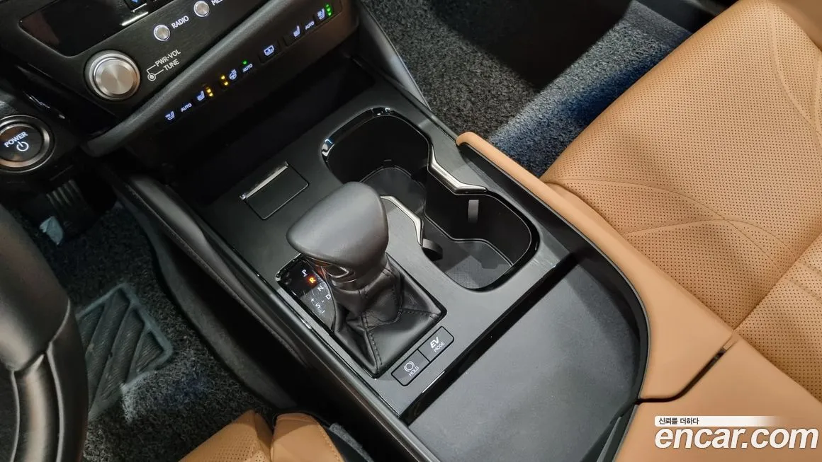 Lexus ES 2023 из KR, фото 10