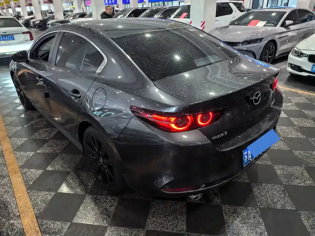 Mazda 3 Axela 2025 из CN, фото 9