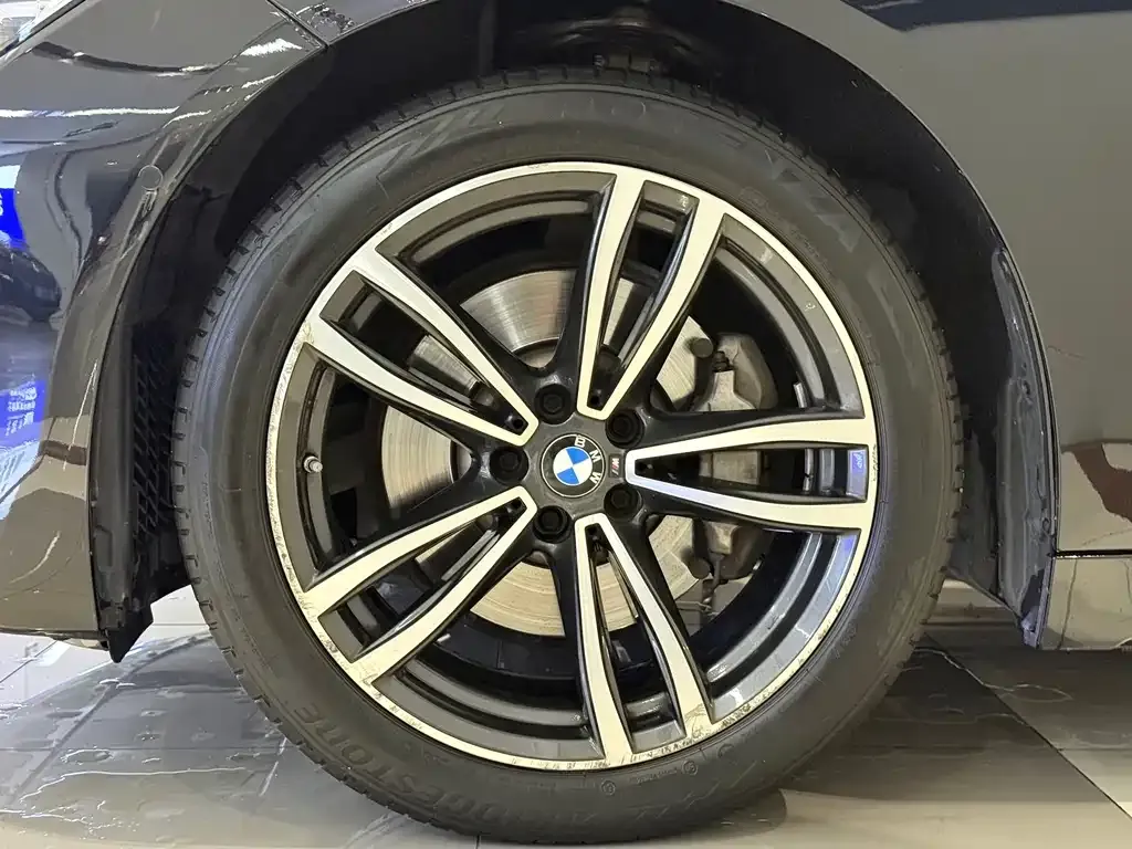 BMW 7 Series 2022 из CN, фото 7