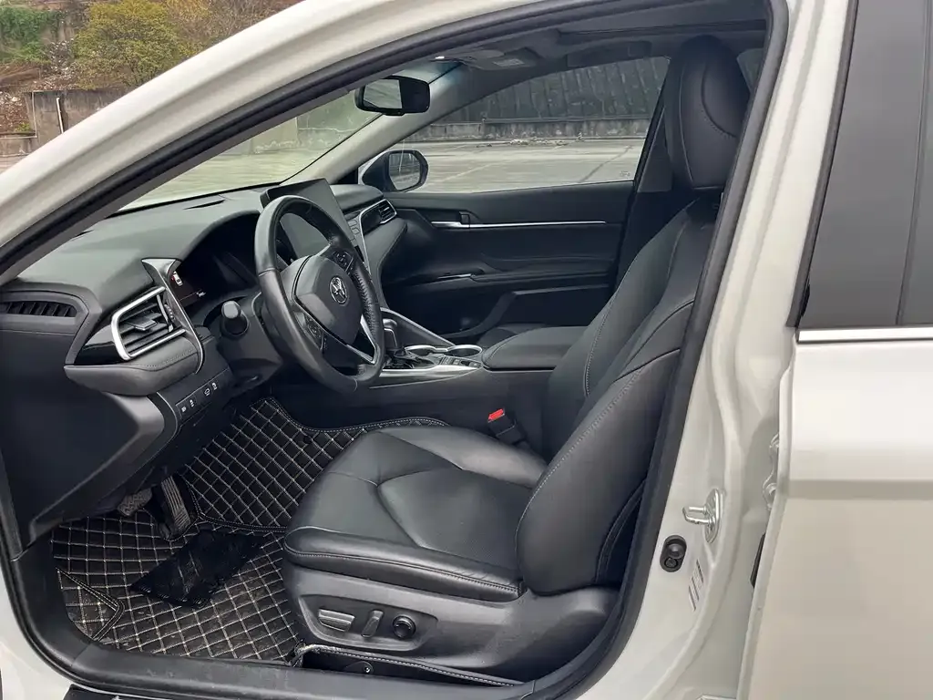 Toyota Camry 2023 из CN, фото 6