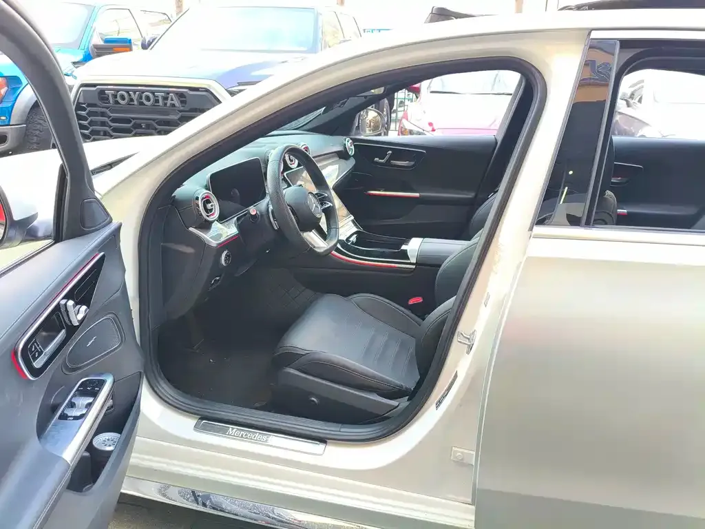 Mercedes-Benz C-Class 2023 из CN, фото 4