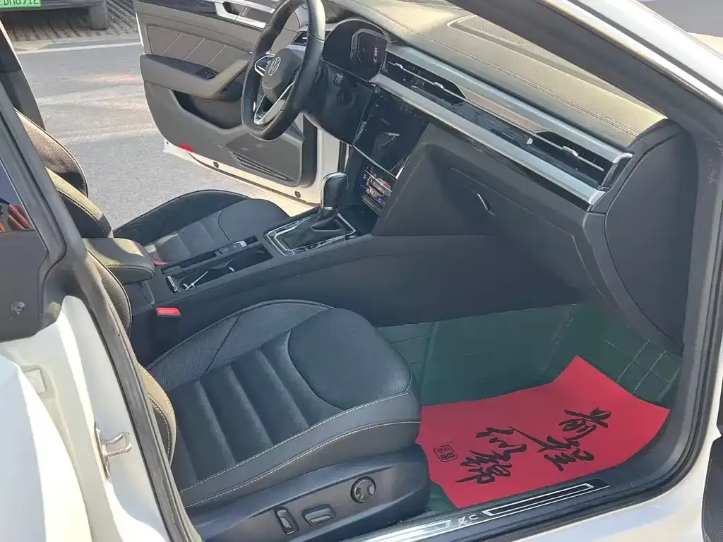 Volkswagen CC 2023 из CN, фото 8