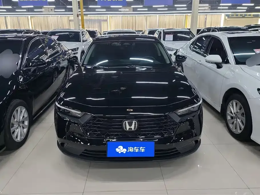 Honda Accord — фото 8