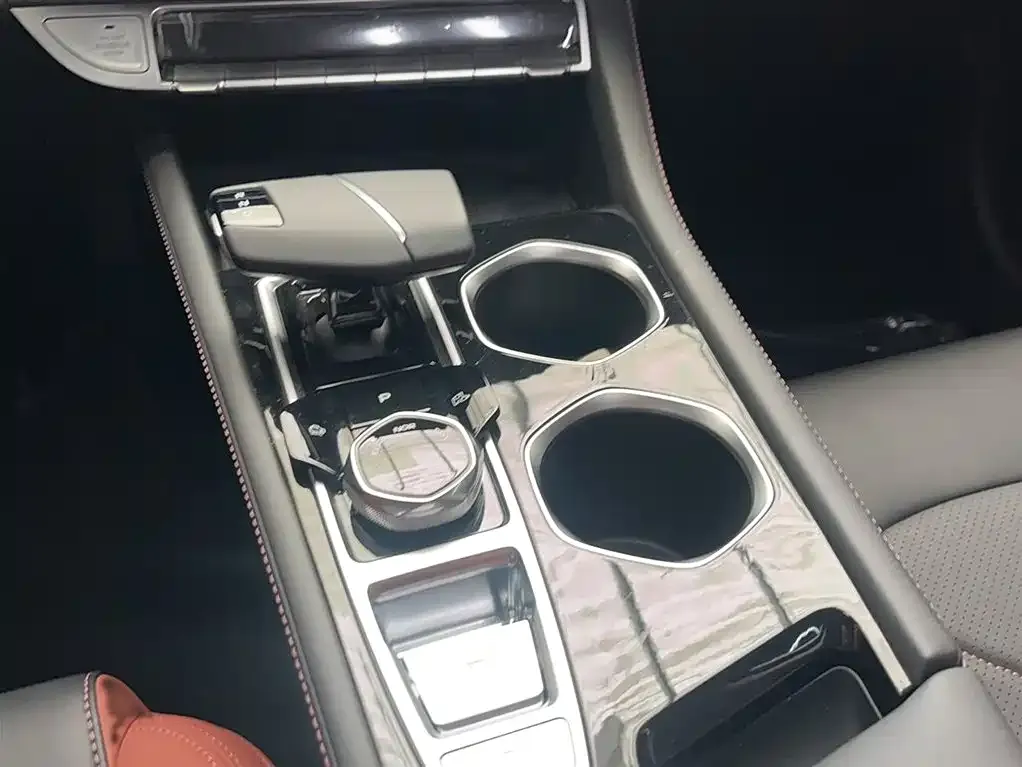 Changan Eado 2024 из CN, фото 7