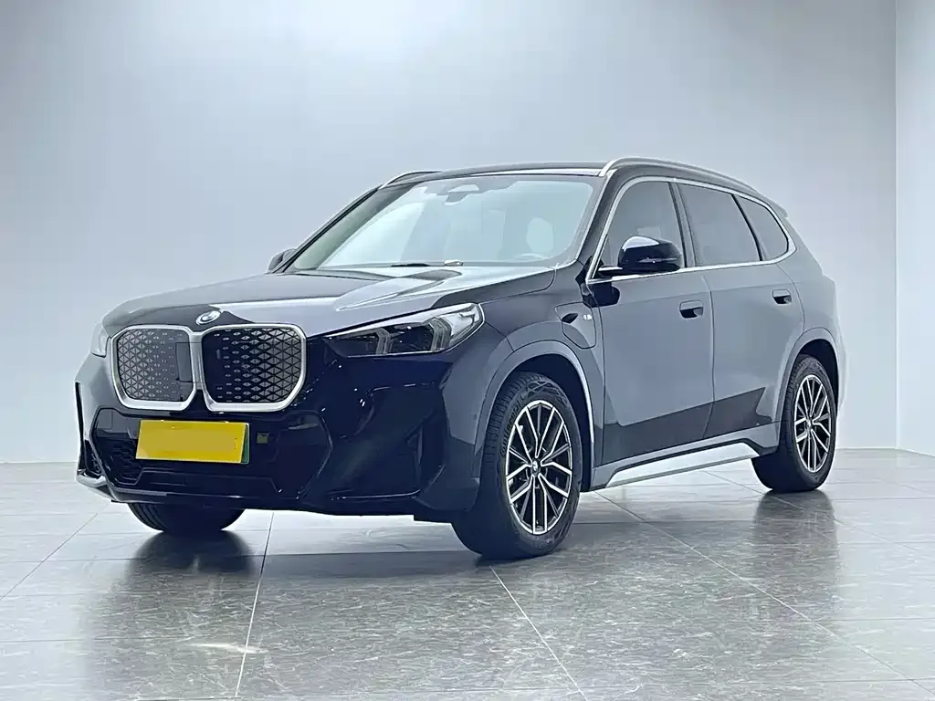 BMW iX1 2024 из CN, фото 1