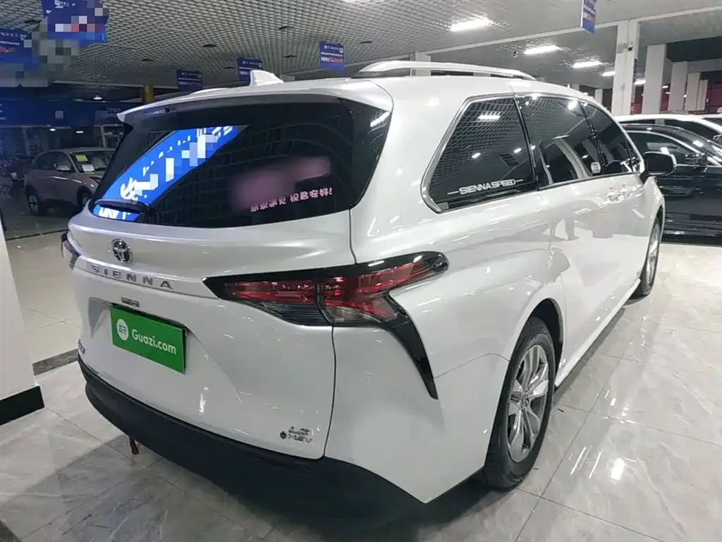 Toyota Sienna 2025 из CN, фото 7