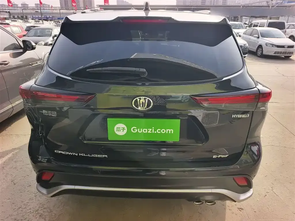 Toyota Crown Kluger 2024 из CN, фото 3