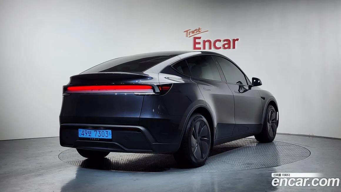 Tesla Model Y 2025 из KR, фото 3