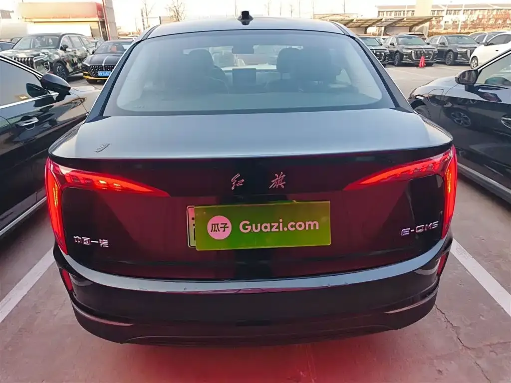 Hongqi E-QM5 2024 из CN, фото 6