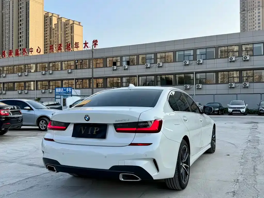 BMW 3 Series 2021 из CN, фото 3