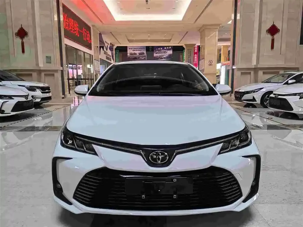 Toyota Corolla 2023 из CN, фото 2