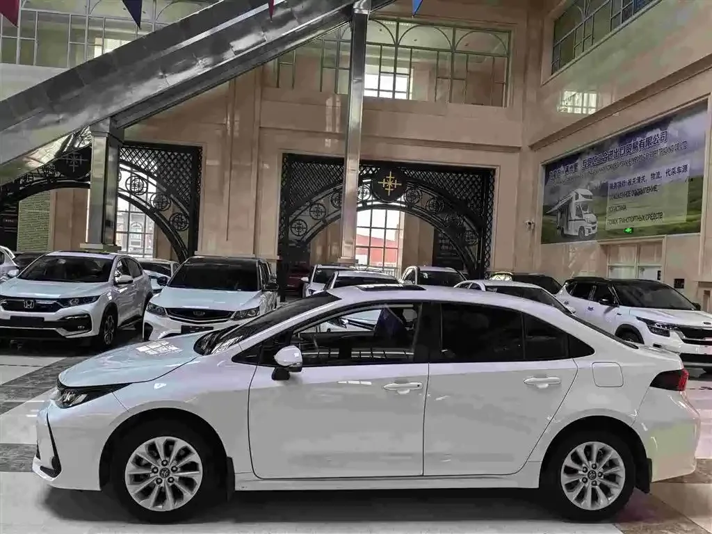 Toyota Corolla 2023 из CN, фото 4
