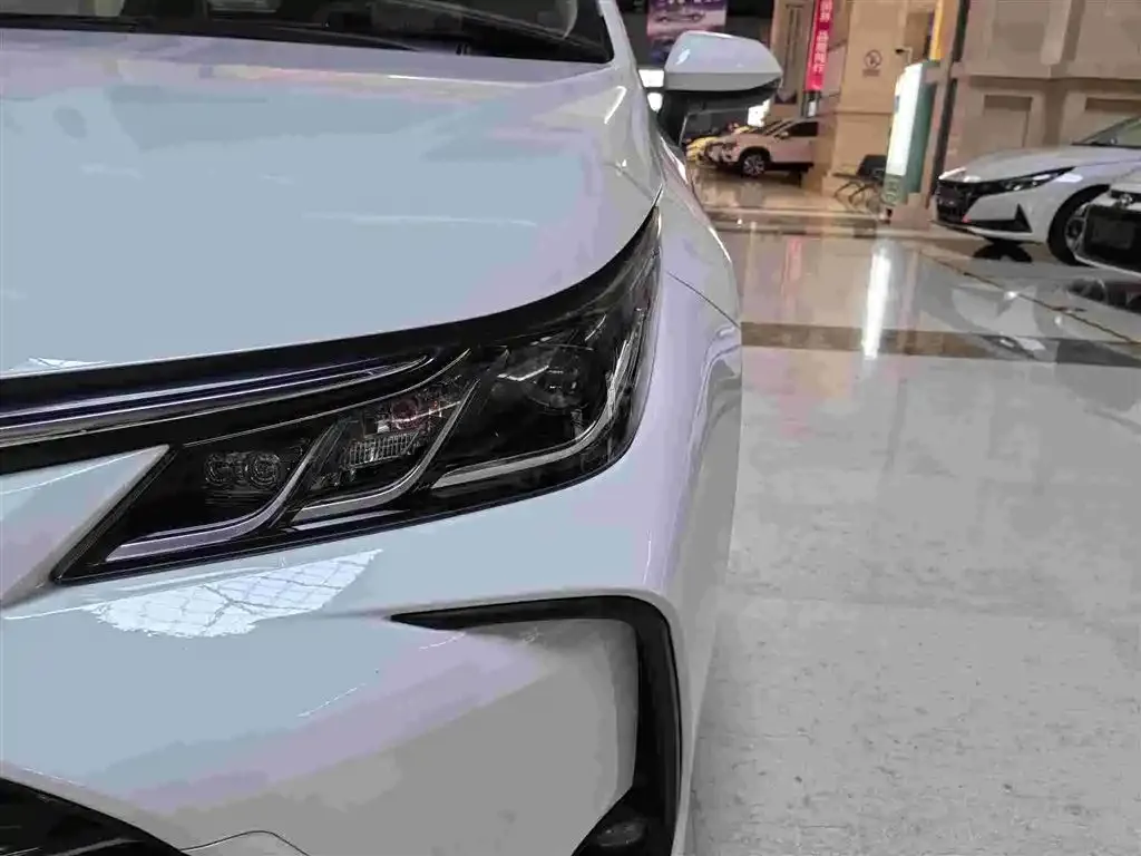 Toyota Corolla 2023 из CN, фото 6