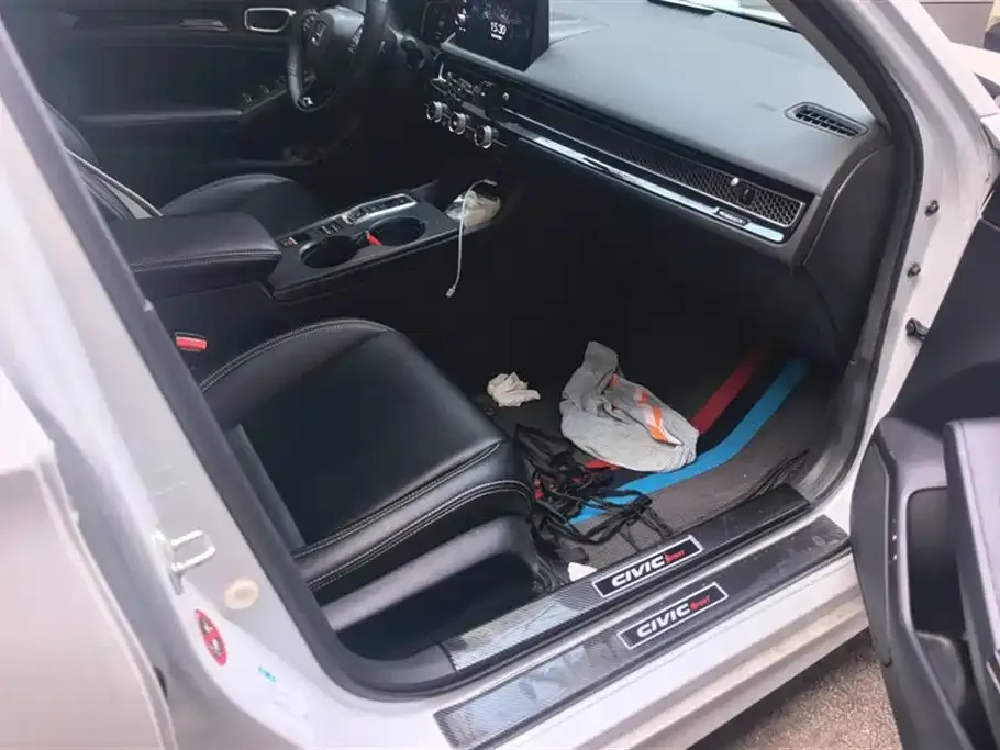 Honda Civic 2023 из CN, фото 2