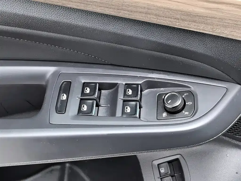 Volkswagen Passat New Energy 2021 из CN, фото 4