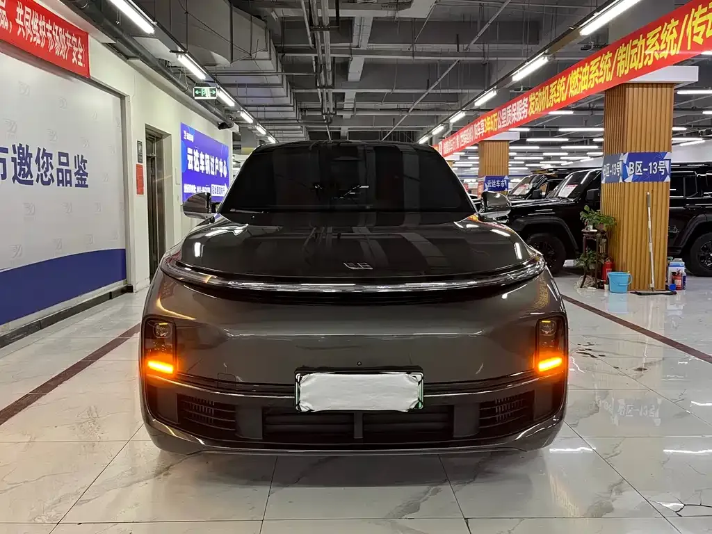Li Auto L8 2023 из CN, фото 1