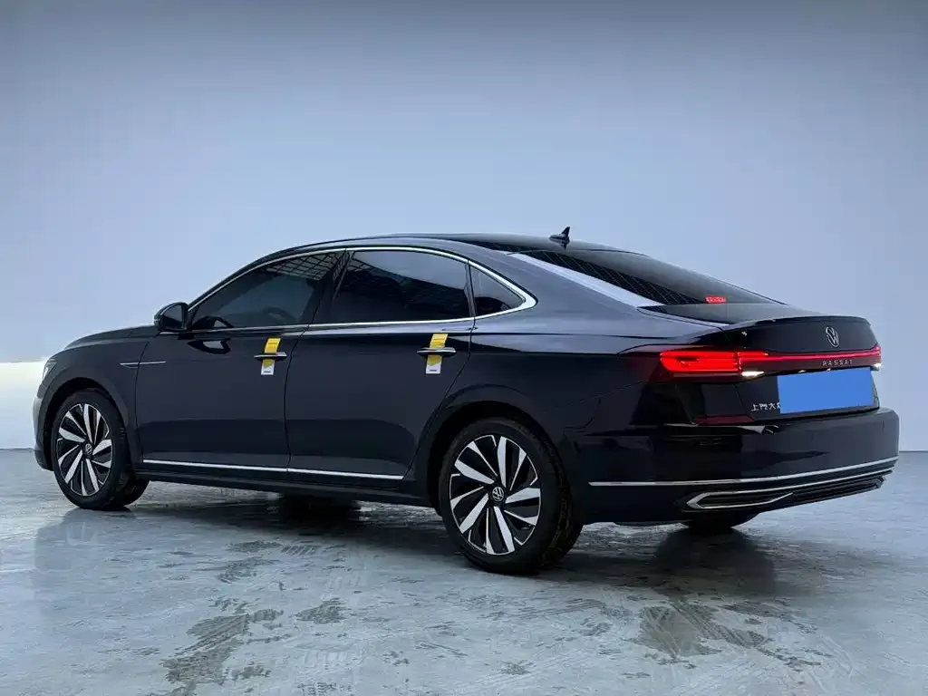 Volkswagen Passat 2024 из CN, фото 4