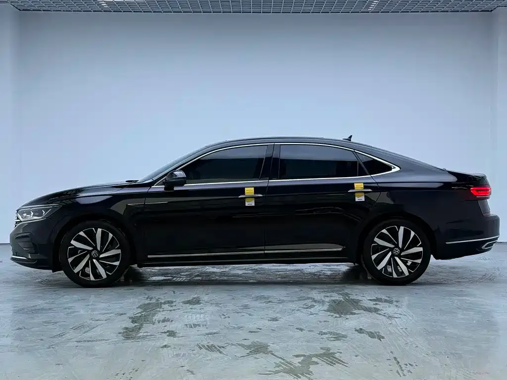 Volkswagen Passat 2024 из CN, фото 5