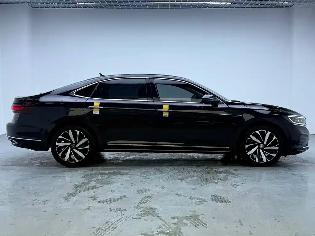 Volkswagen Passat 2024 из CN, фото 10